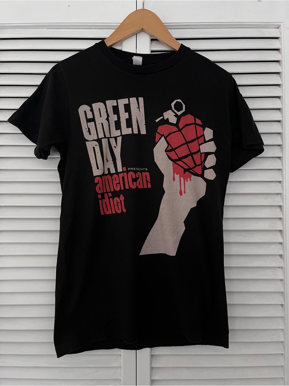 Tultex Black Green Day "American Idiot" Graphic Tee with Red Heart Grenade